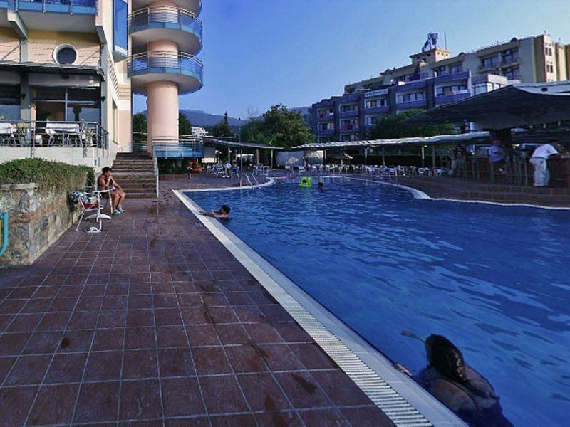 Faustina Hotel & Spa Kuşadası Buitenkant foto